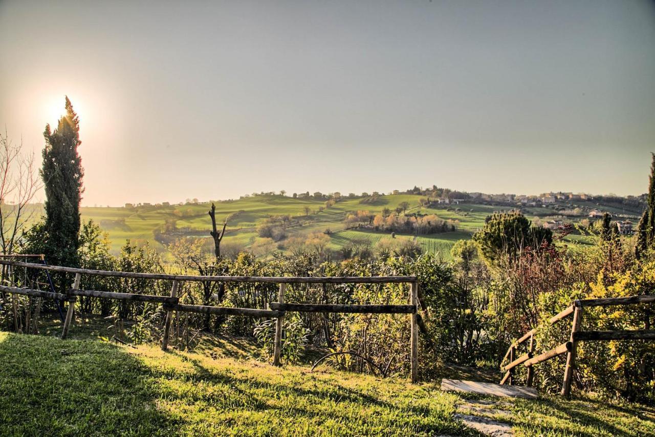 Casali Marchigiani - Ville Vacanza Private Con Piscina Ostra Luaran gambar