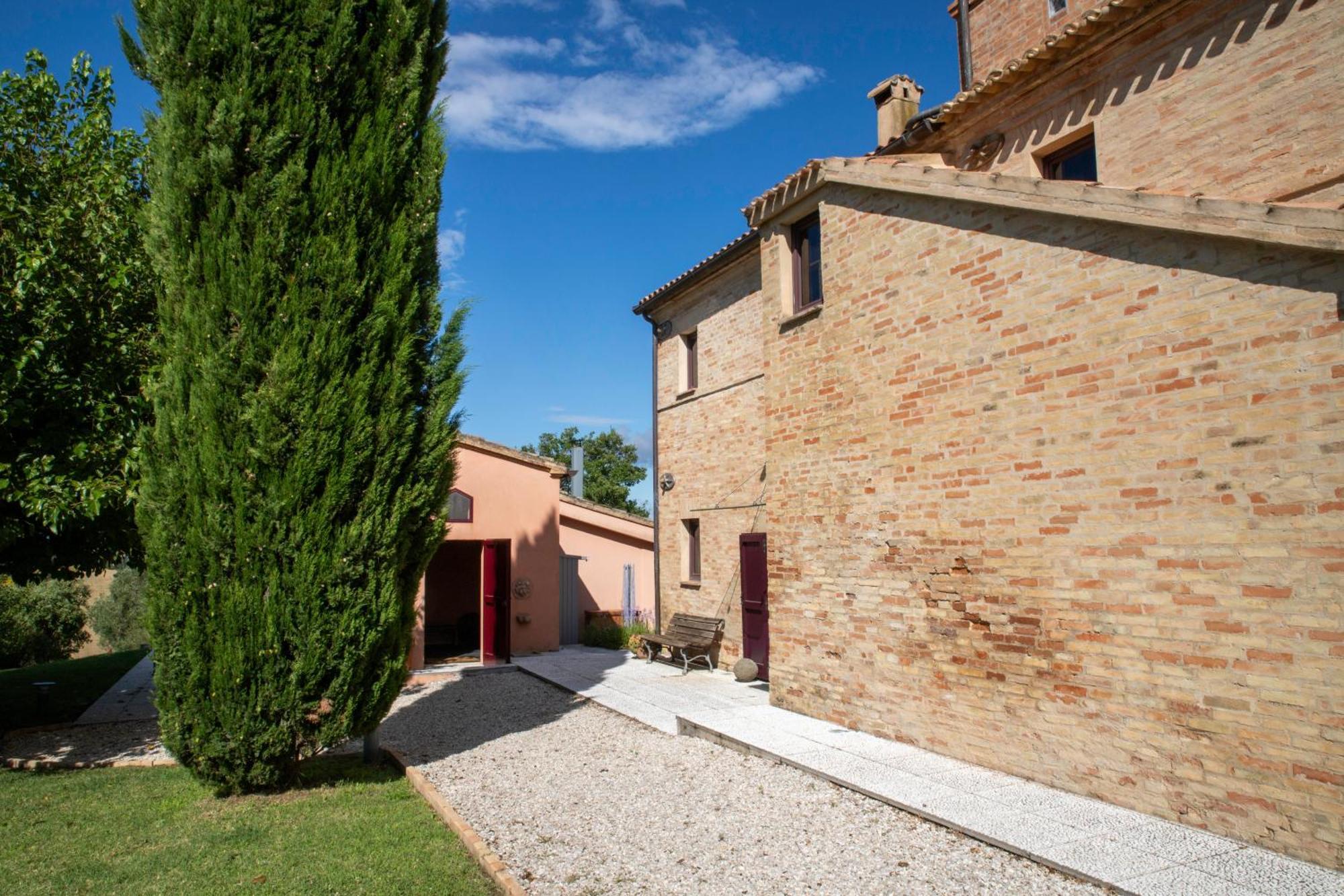 Casali Marchigiani - Ville Vacanza Private Con Piscina Ostra Luaran gambar