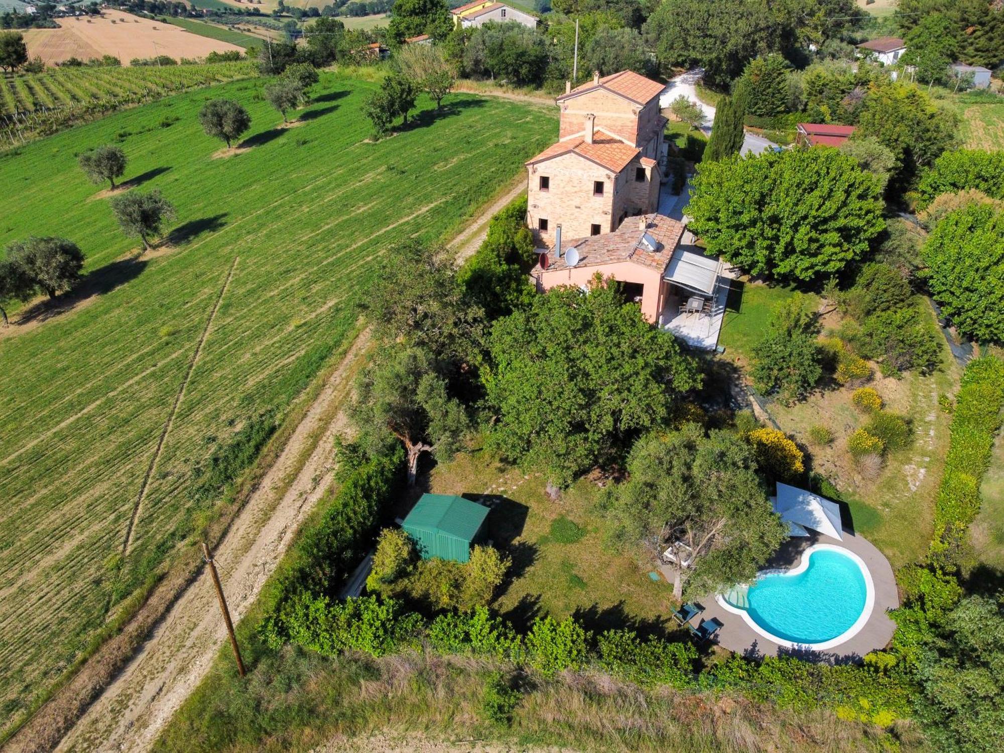 Casali Marchigiani - Ville Vacanza Private Con Piscina Ostra Luaran gambar